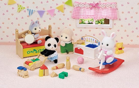Sylvanian Families Caixa de Brinquedos Bebês Coelho e Panda